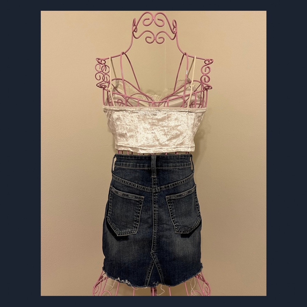 JBD. JUST BLACK DENIM Mini Jean Skirt - Picture 4 of 13